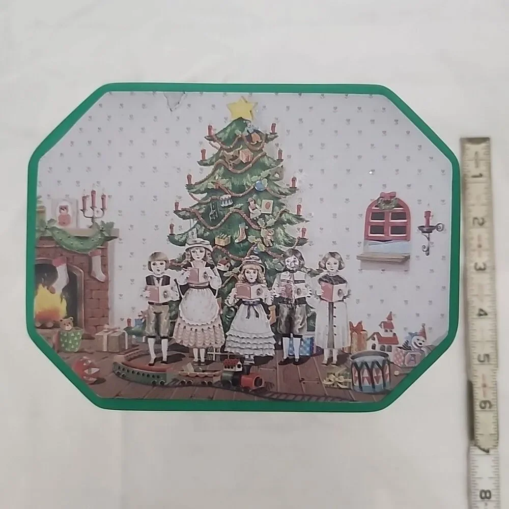 Old Fashioned Nesting Tins Christmas Around The World New Original Box 3 Set